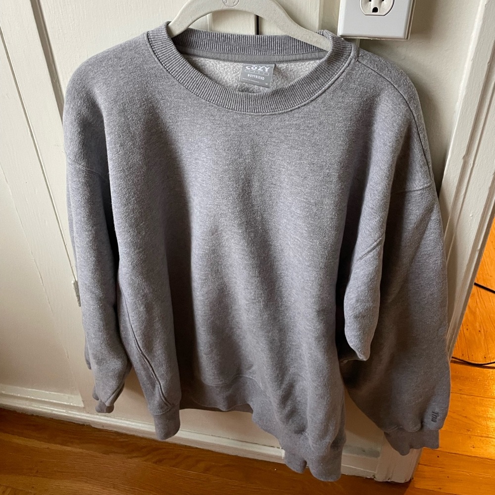 Aritzia Tna cozy fleece boyfriend crew sweatshirt